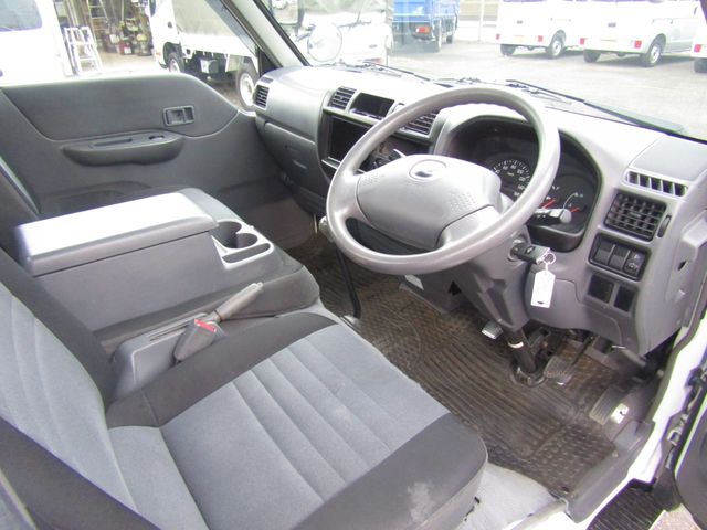 MAZDA BONGO TRUCK 1.15T 2W 2017 Image 31