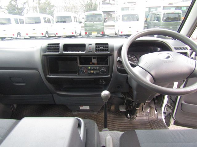MAZDA BONGO TRUCK 1.15T 2W 2017 Image 31