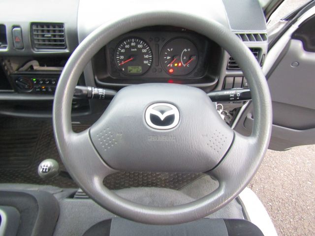 MAZDA BONGO TRUCK 1.15T 2W 2017 Image 31