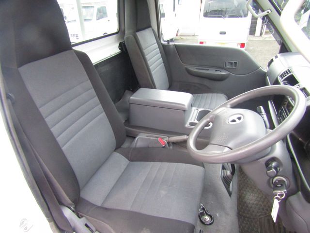 MAZDA BONGO TRUCK 1.15T 2W 2017 Image 31