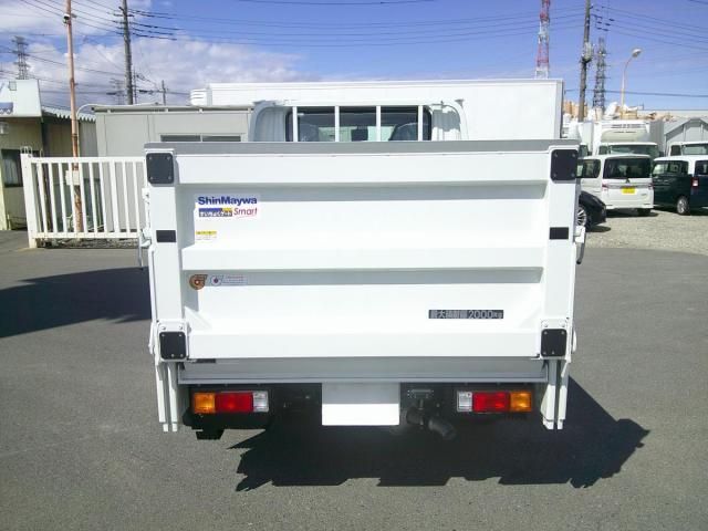 MITSUBISHI CANTER 2025 Image 31