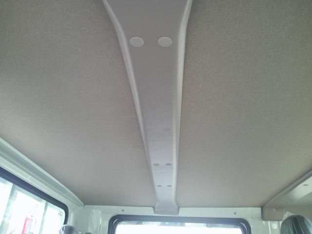 MITSUBISHI CANTER 2025 Image 31