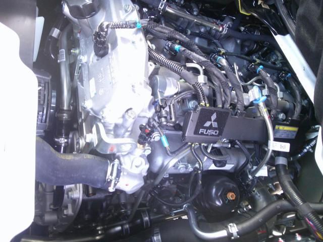 MITSUBISHI CANTER 2025 Image 31