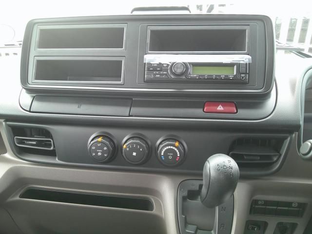 MITSUBISHI CANTER 2025 Image 31