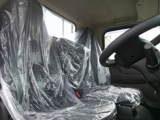 MITSUBISHI CANTER 2025 Image 31