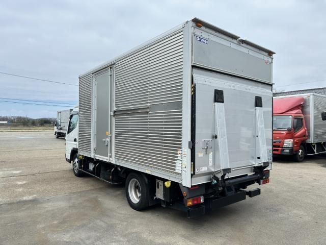 MITSUBISHI CANTER 2019 Image 31