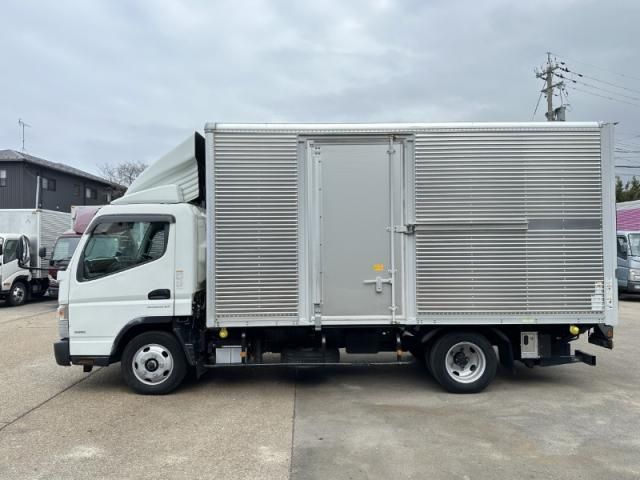 MITSUBISHI CANTER 2019 Image 31