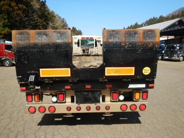 MITSUBISHI FUSOU FIGHTER 2007 Image 31