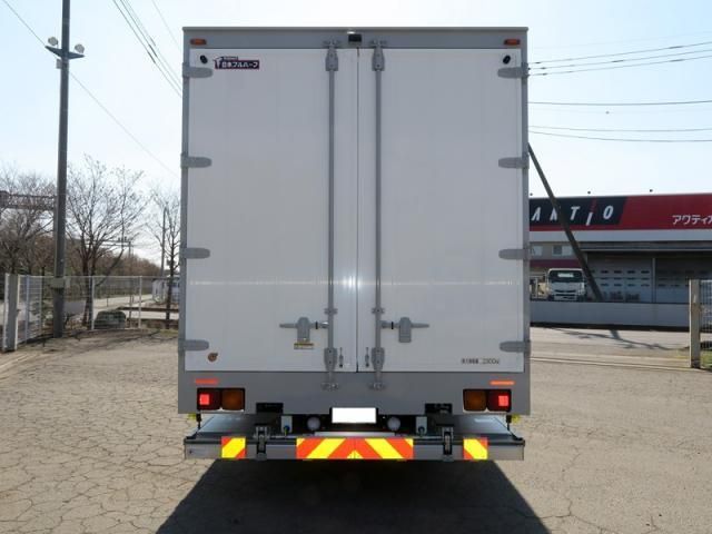 MITSUBISHI FUSOU FIGHTER 2024 Image 31