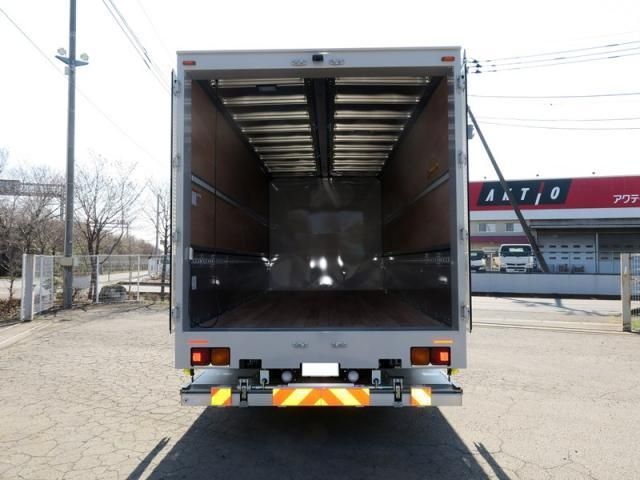 MITSUBISHI FUSOU FIGHTER 2024 Image 31