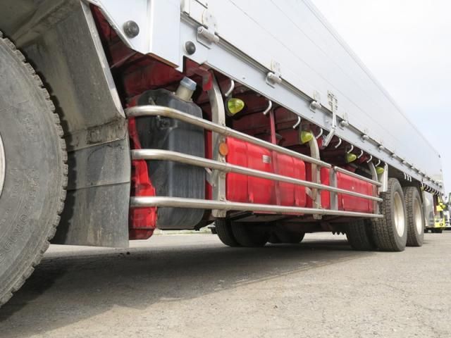 MITSUBISHI FUSOU SUPER GREAT 2016 Image 31