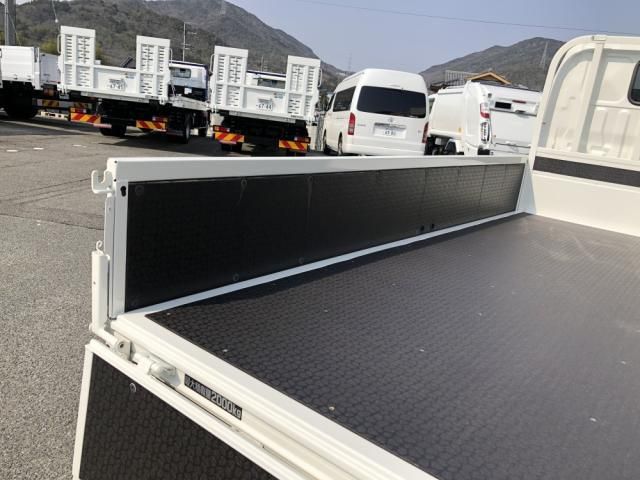 HINO DUTRO 2025 Image 31