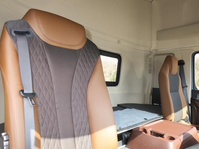 HINO PROFIA 2025 Image 31