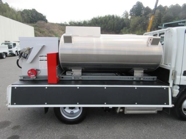 MITSUBISHI CANTER 2024 Image 31