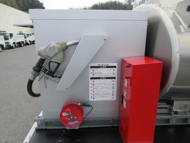 MITSUBISHI CANTER 2024 Image 31