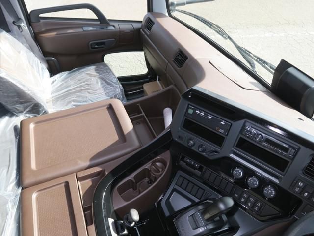 ISUZU GIGA 2025 Image 31