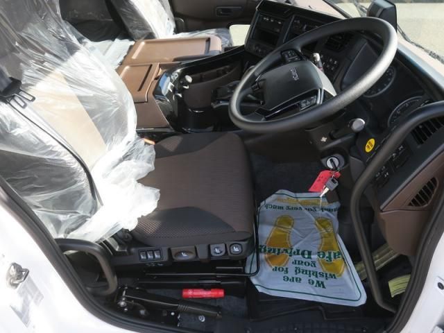 ISUZU GIGA 2025 Image 31