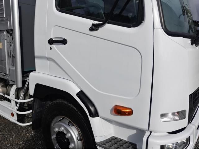 MITSUBISHI FUSOU FIGHTER 2011 Image 31