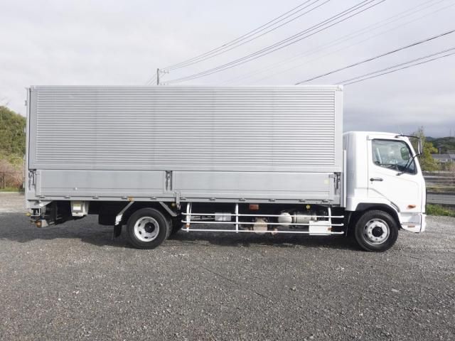 MITSUBISHI FUSOU FIGHTER 2011 Image 31