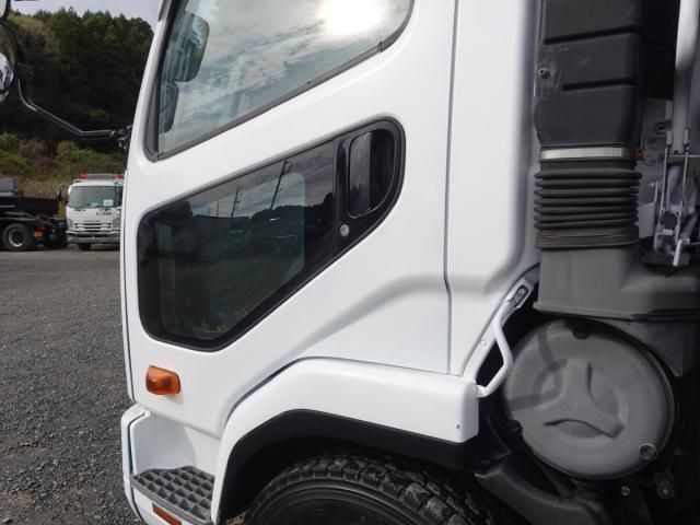 MITSUBISHI FUSOU FIGHTER 2011 Image 31