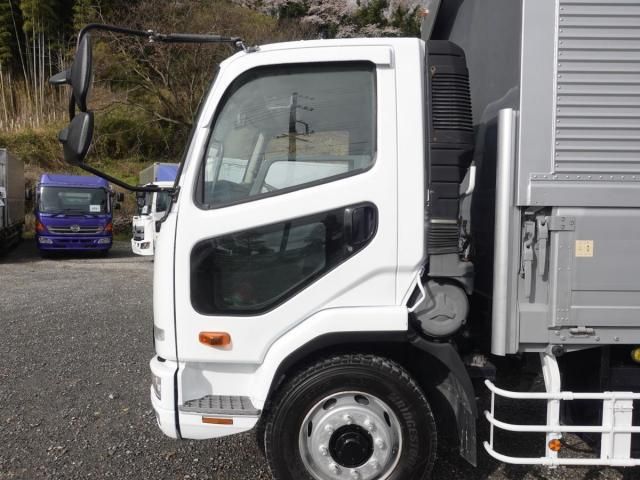 MITSUBISHI FUSOU FIGHTER 2011 Image 31