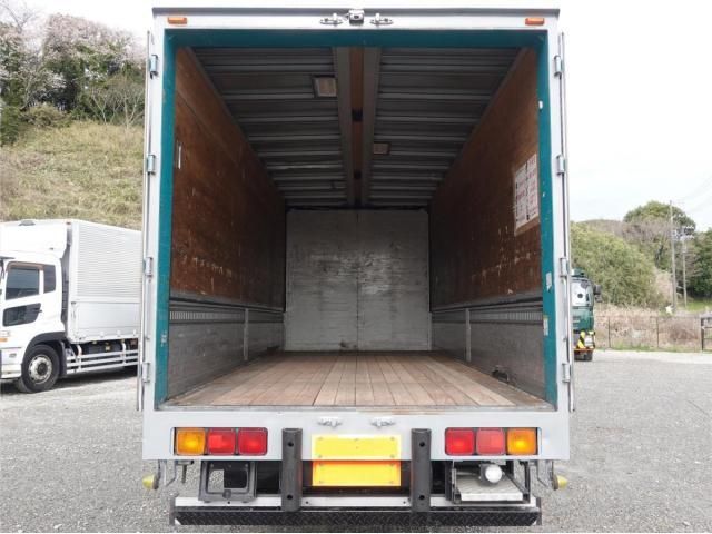 MITSUBISHI FUSOU FIGHTER 2011 Image 31