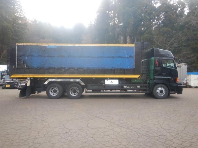 HINO PROFIA 2006 Image 31