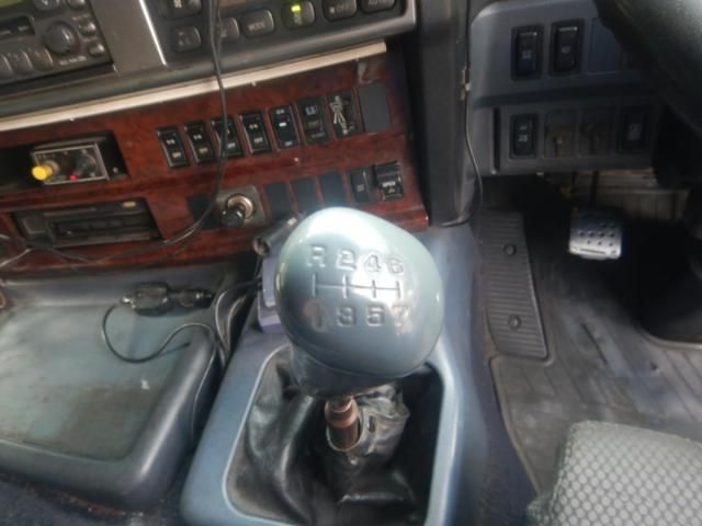 HINO PROFIA 2006 Image 31