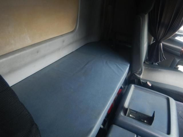 HINO PROFIA 2006 Image 31