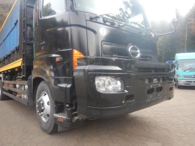 HINO PROFIA 2006 Image 31