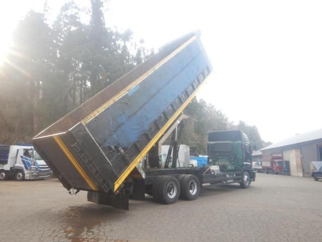 HINO PROFIA 2006 Image 31