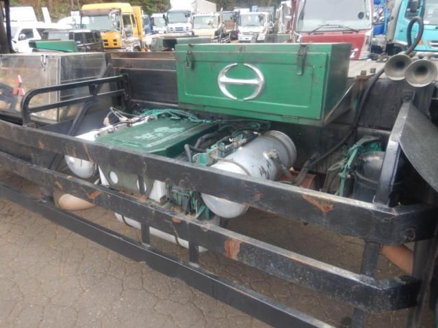 HINO PROFIA 2006 Image 31