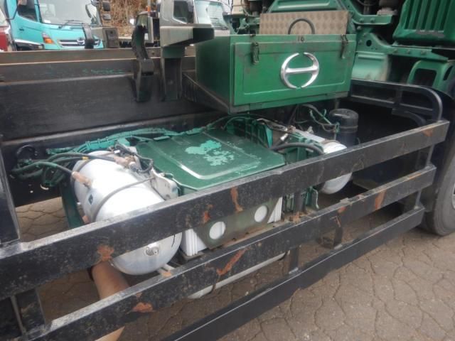 HINO PROFIA 2006 Image 31