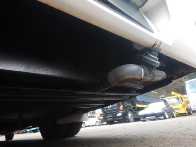 MITSUBISHI ROSA 1999 Image 31