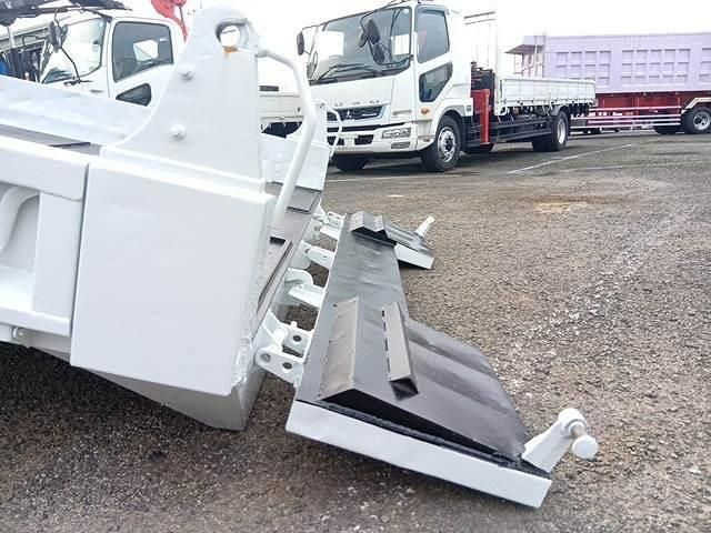 MITSUBISHI FUSOU FIGHTER 2002 Image 31