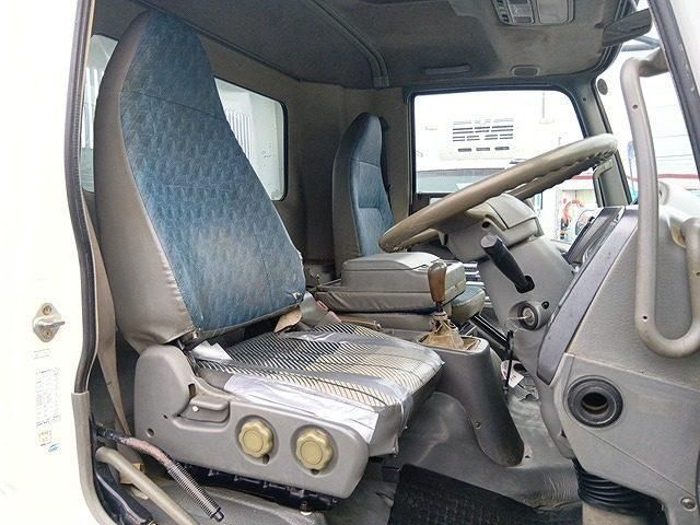 MITSUBISHI FUSOU FIGHTER 2002 Image 31