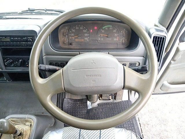 MITSUBISHI FUSOU FIGHTER 2002 Image 31