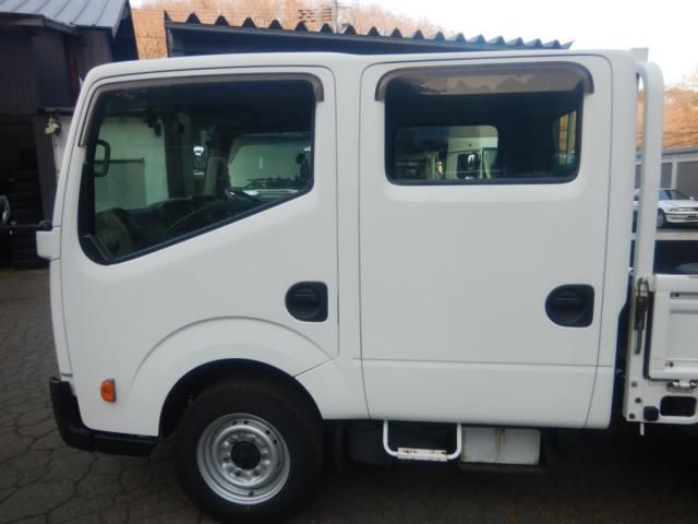 MITSUBISHI CANTER 2015 Image 31