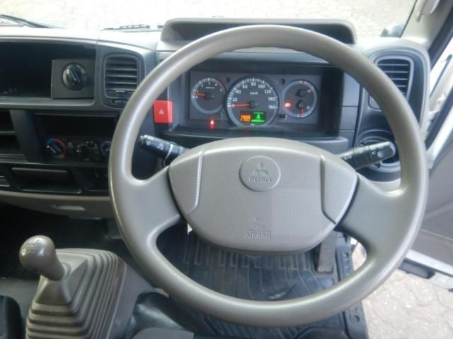 MITSUBISHI CANTER 2015 Image 31