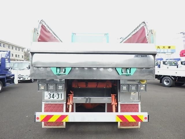 NISSAN DIESEL QUON 2016 Image 31