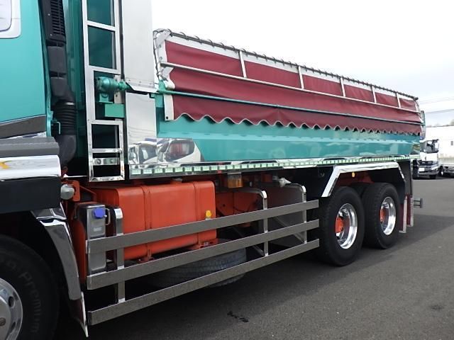 NISSAN DIESEL QUON 2016 Image 31