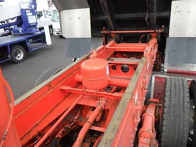 NISSAN DIESEL QUON 2016 Image 31