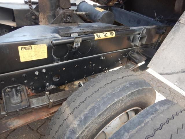 MITSUBISHI FUSOU FIGHTER 2008 Image 31