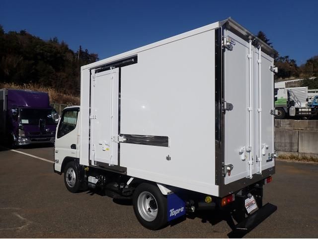 MITSUBISHI CANTER 2025 Image 31