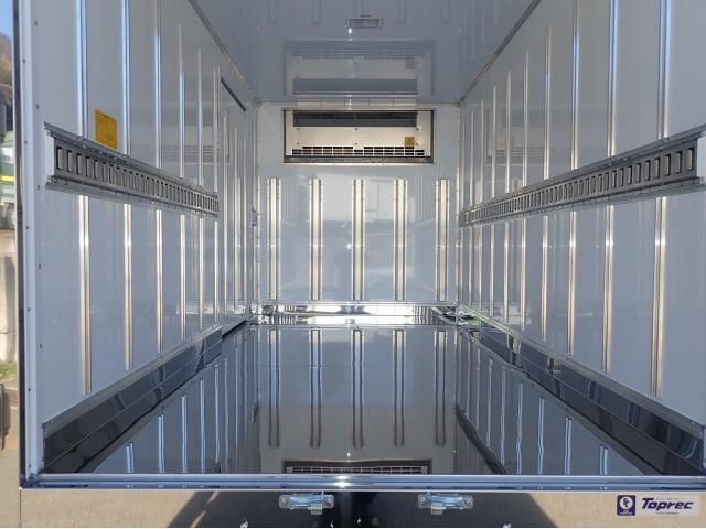 MITSUBISHI CANTER 2025 Image 31