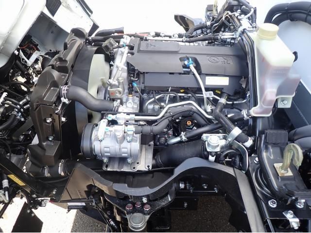 MITSUBISHI CANTER 2025 Image 31