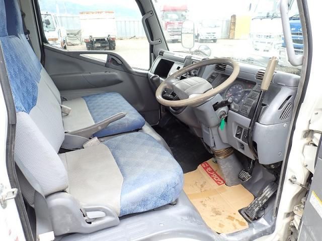 MITSUBISHI CANTER 2007 Image 31