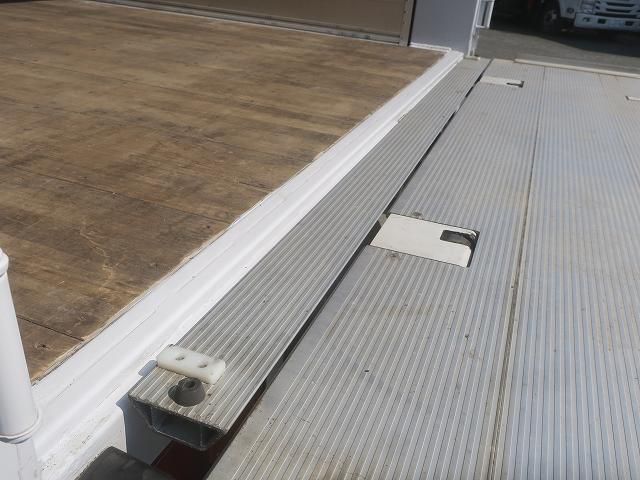 ISUZU GIGA 2017 Image 31