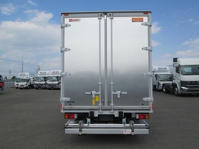 HINO DUTRO 2024 Image 31