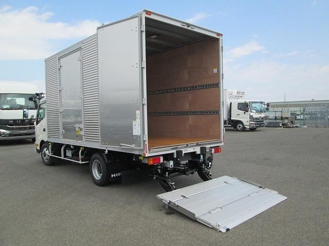 HINO DUTRO 2024 Image 31